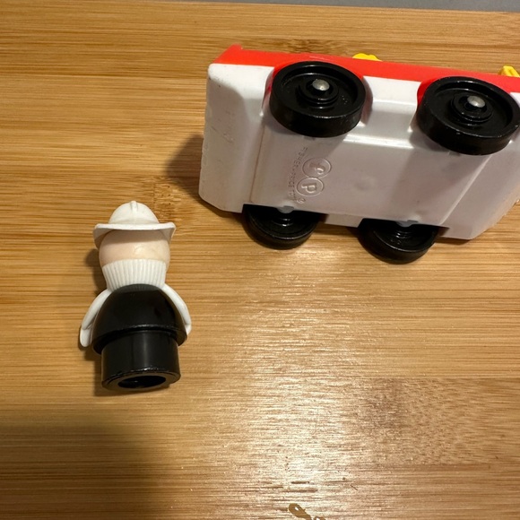 Vintage Fisher Price Little People Fireman and Fire Engine Truck! Village Toys! - Picture 10 of 13